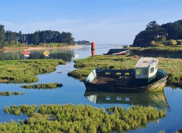 Chambre d'Hotes vue mer Plestin les Greves Pichodour vue mer bateau